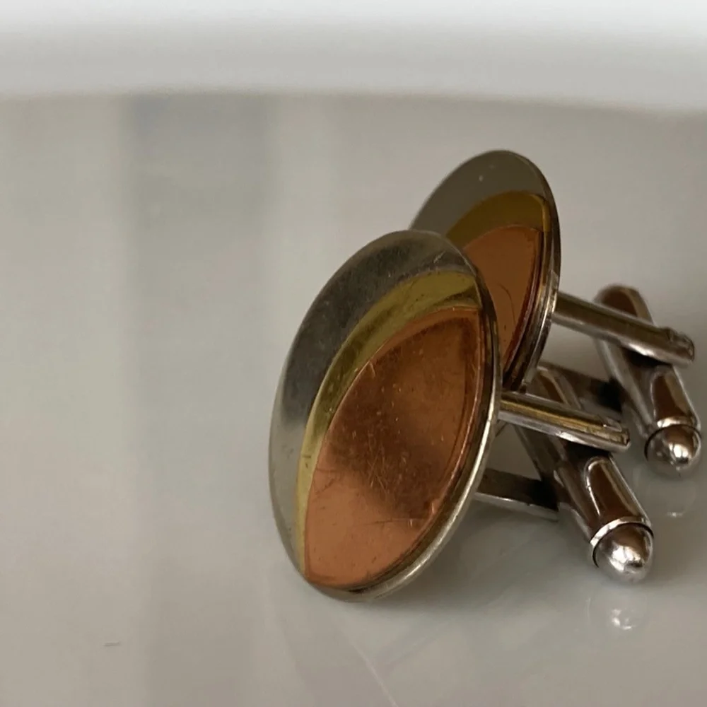 Shield 5th Avenue Tri Tone Metal Cufflinks 1960s Rare Unique & Signed
